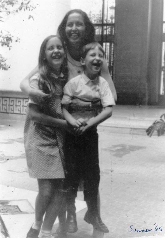 Childhood picture of Mark Hyman with his mother, Ruth Rosenberg, and sister, Carrie Hyman